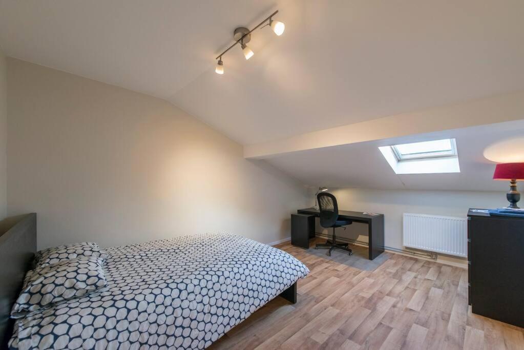 Appartement 4 Chambres A Luik Buitenkant foto